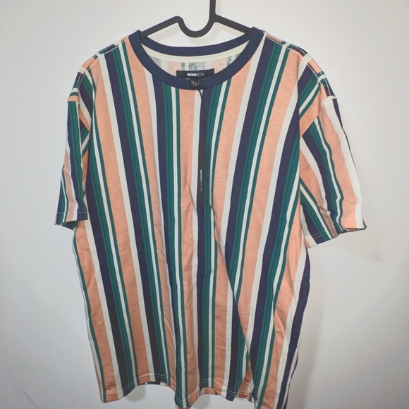 Fashion Nova Relaxed T-Shirt - Size L (Oversized fit) - Picture 1 of 1